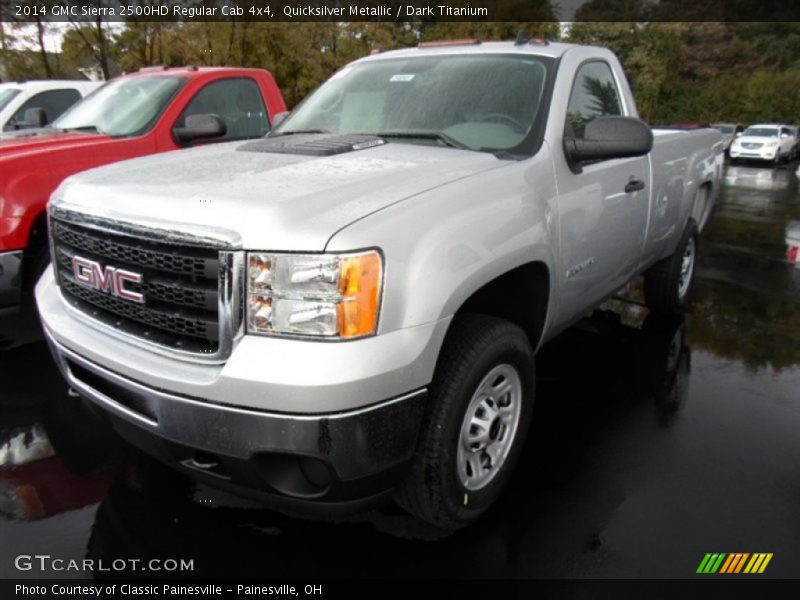 Front 3/4 View of 2014 Sierra 2500HD Regular Cab 4x4