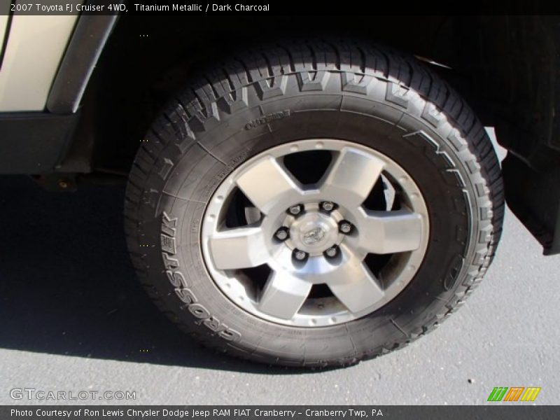 Titanium Metallic / Dark Charcoal 2007 Toyota FJ Cruiser 4WD