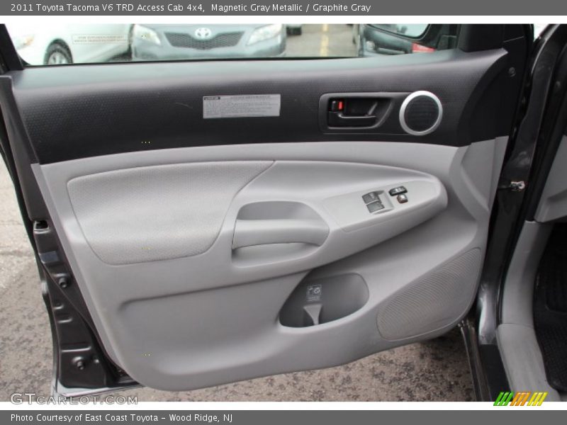 Magnetic Gray Metallic / Graphite Gray 2011 Toyota Tacoma V6 TRD Access Cab 4x4