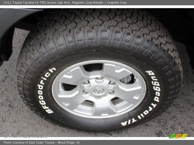 Magnetic Gray Metallic / Graphite Gray 2011 Toyota Tacoma V6 TRD Access Cab 4x4