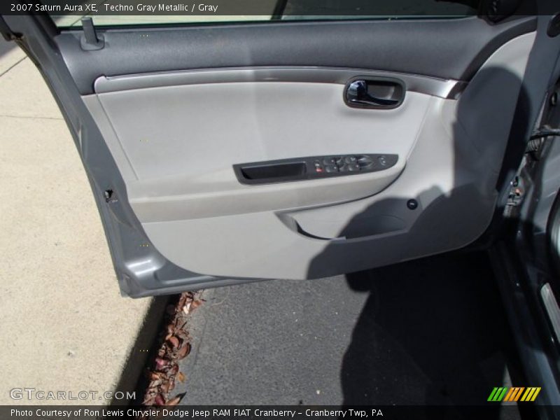Techno Gray Metallic / Gray 2007 Saturn Aura XE
