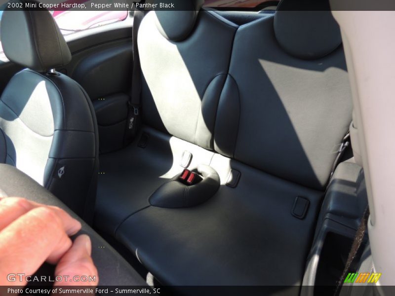 Pepper White / Panther Black 2002 Mini Cooper Hardtop