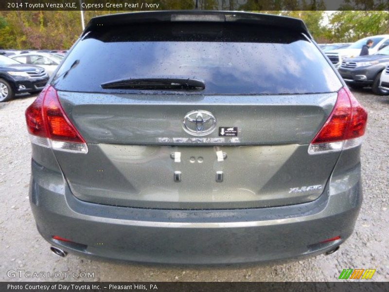 Cypress Green Pearl / Ivory 2014 Toyota Venza XLE