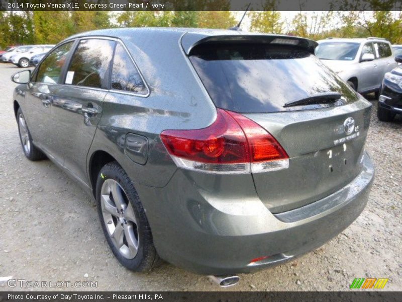 Cypress Green Pearl / Ivory 2014 Toyota Venza XLE