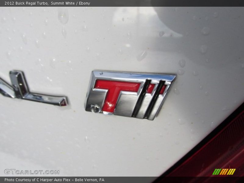 Summit White / Ebony 2012 Buick Regal Turbo