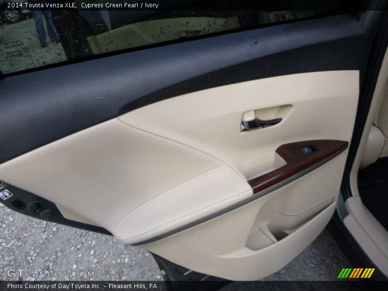 Cypress Green Pearl / Ivory 2014 Toyota Venza XLE