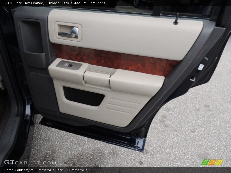 Tuxedo Black / Medium Light Stone 2010 Ford Flex Limited