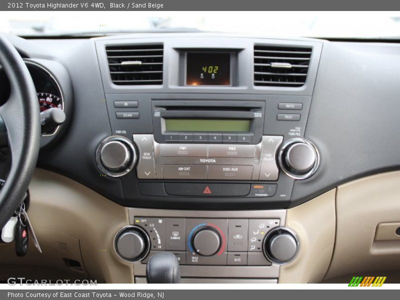 Black / Sand Beige 2012 Toyota Highlander V6 4WD