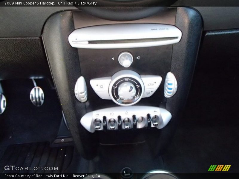 Chili Red / Black/Grey 2009 Mini Cooper S Hardtop