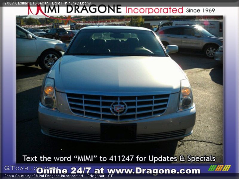 Light Platinum / Ebony 2007 Cadillac DTS Sedan