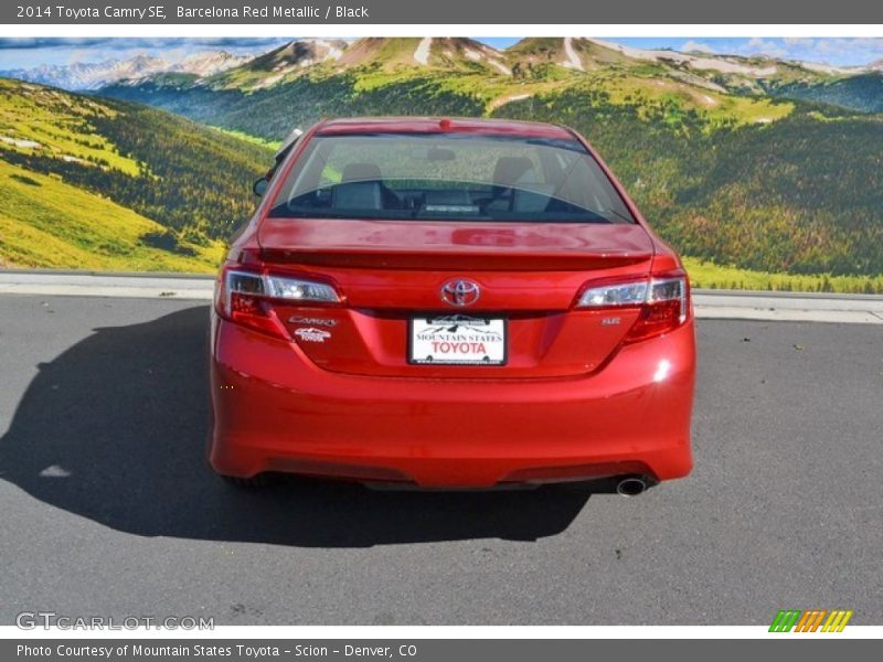Barcelona Red Metallic / Black 2014 Toyota Camry SE