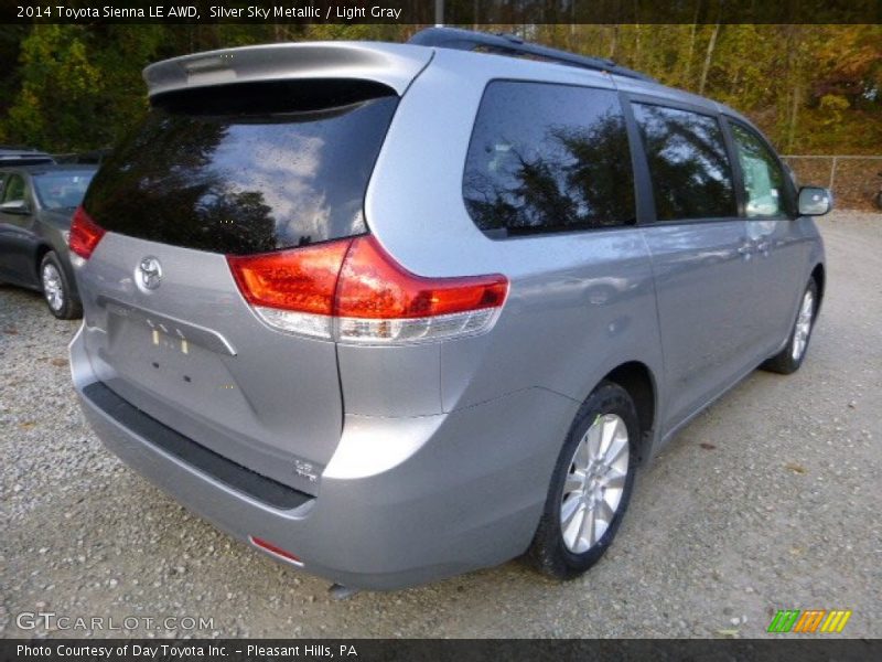 Silver Sky Metallic / Light Gray 2014 Toyota Sienna LE AWD