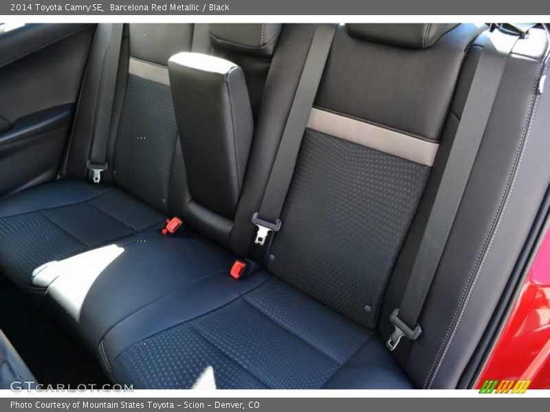 Barcelona Red Metallic / Black 2014 Toyota Camry SE