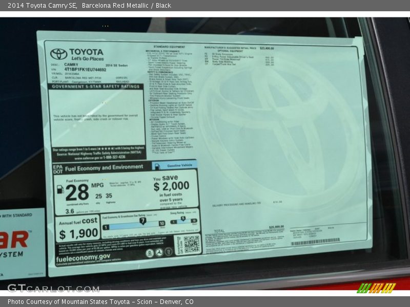 Barcelona Red Metallic / Black 2014 Toyota Camry SE