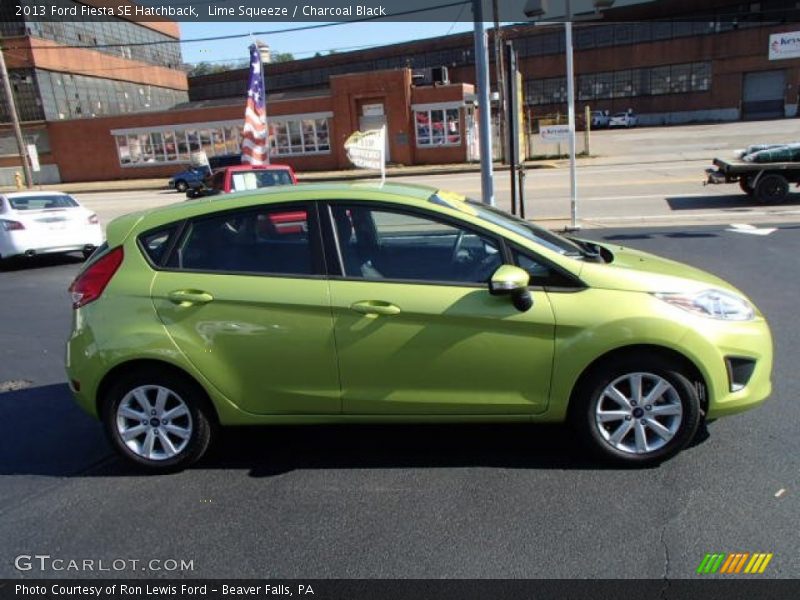 Lime Squeeze / Charcoal Black 2013 Ford Fiesta SE Hatchback