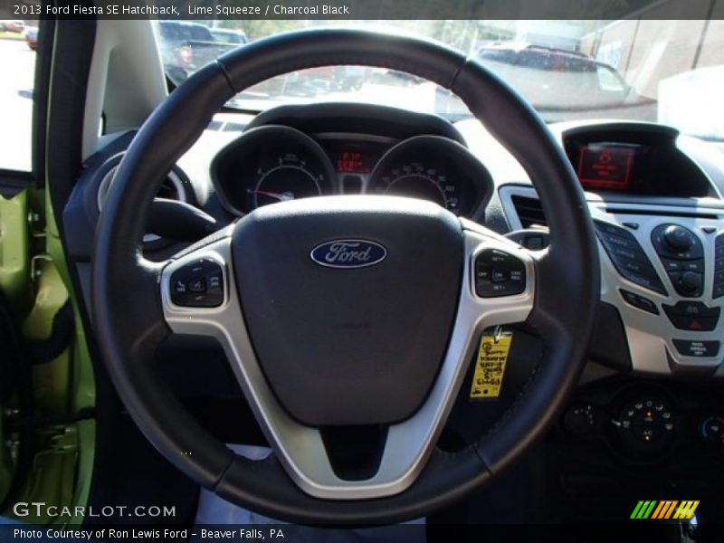 Lime Squeeze / Charcoal Black 2013 Ford Fiesta SE Hatchback