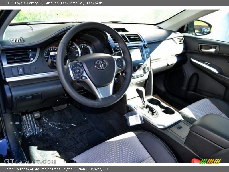 Attitude Black Metallic / Black/Ash 2014 Toyota Camry SE