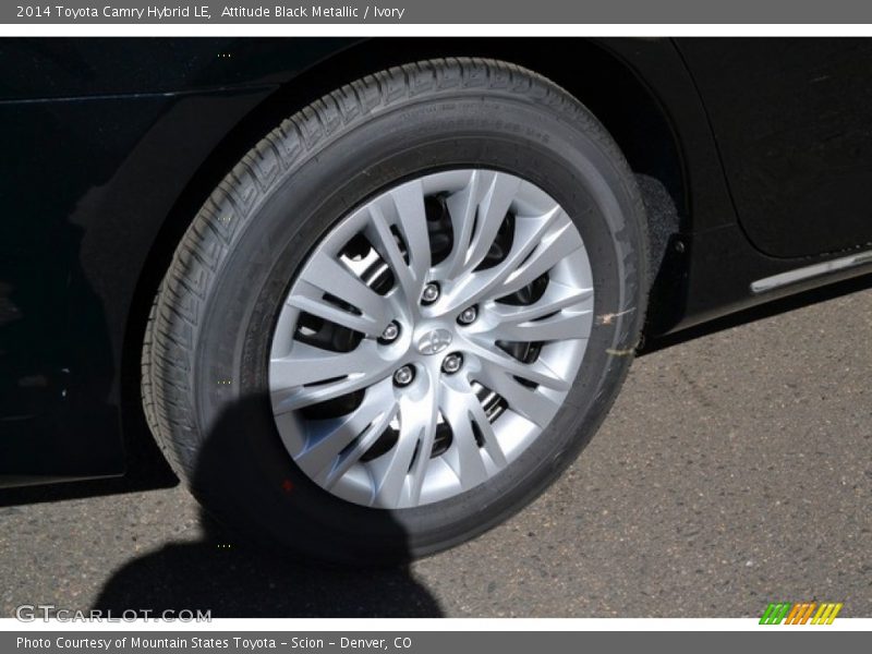 Attitude Black Metallic / Ivory 2014 Toyota Camry Hybrid LE