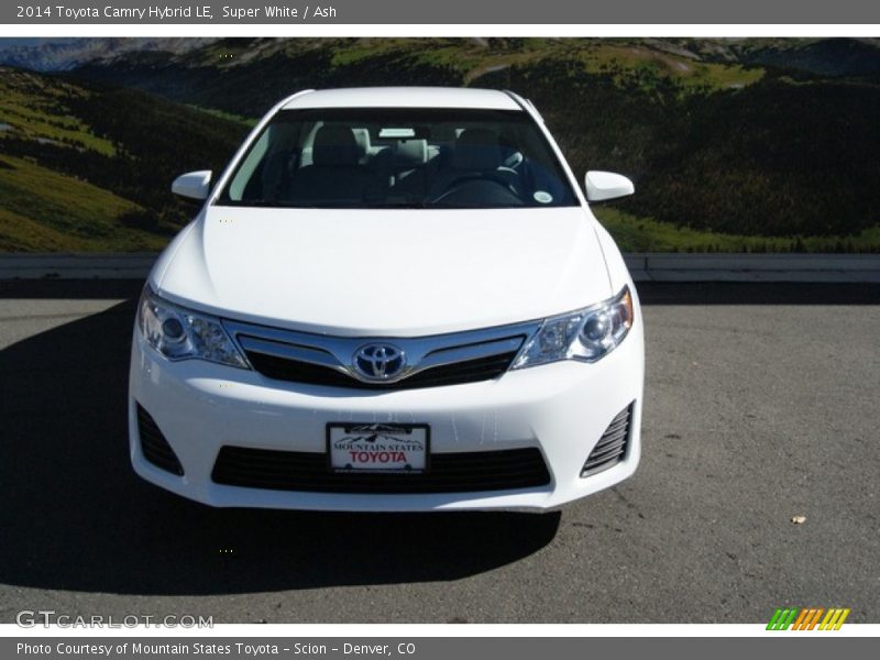 Super White / Ash 2014 Toyota Camry Hybrid LE