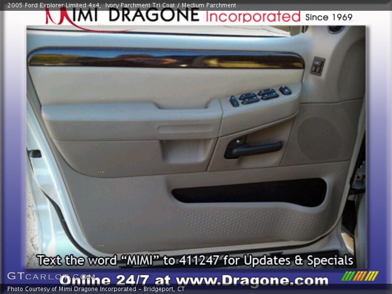 Ivory Parchment Tri Coat / Medium Parchment 2005 Ford Explorer Limited 4x4