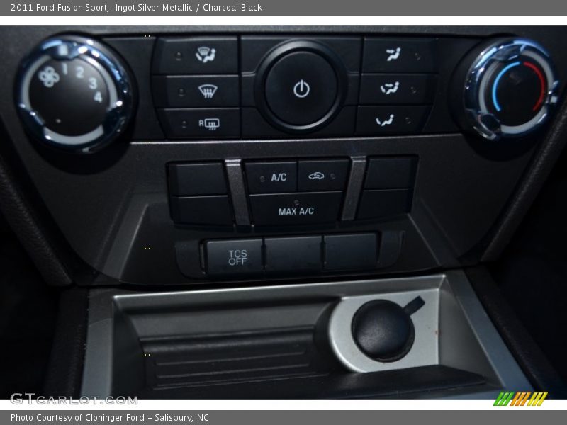 Ingot Silver Metallic / Charcoal Black 2011 Ford Fusion Sport