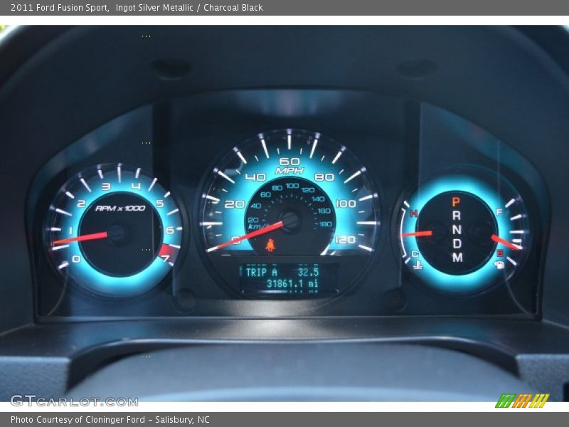 Ingot Silver Metallic / Charcoal Black 2011 Ford Fusion Sport