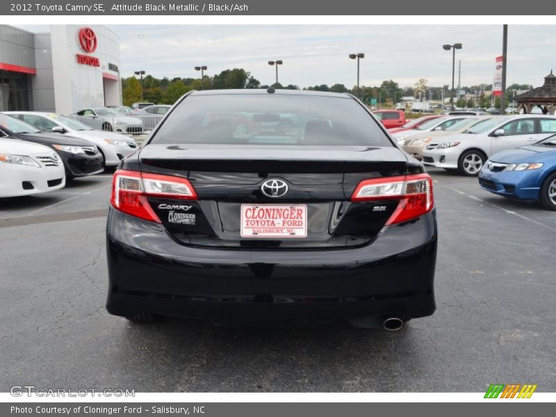 Attitude Black Metallic / Black/Ash 2012 Toyota Camry SE