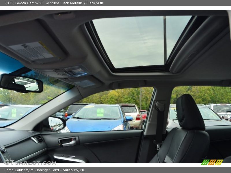 Attitude Black Metallic / Black/Ash 2012 Toyota Camry SE