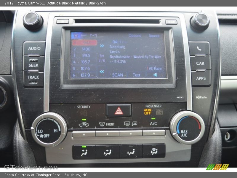 Attitude Black Metallic / Black/Ash 2012 Toyota Camry SE