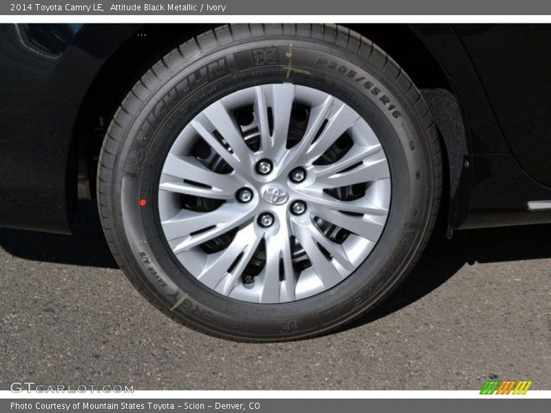 Attitude Black Metallic / Ivory 2014 Toyota Camry LE