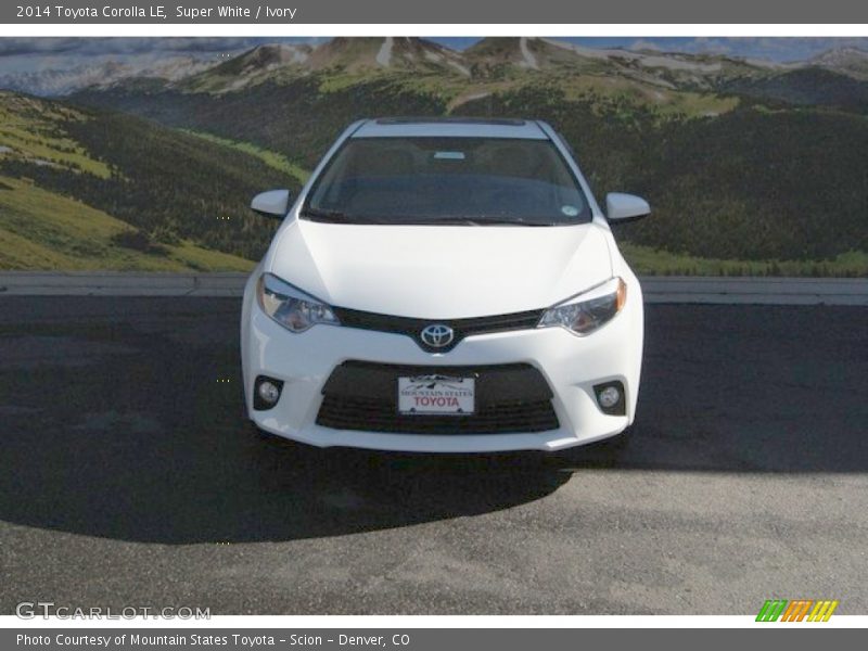 Super White / Ivory 2014 Toyota Corolla LE