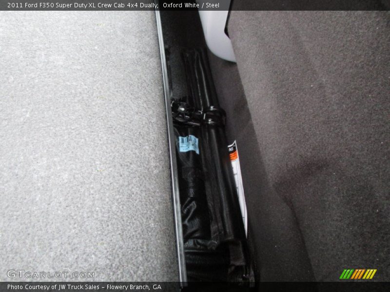 Oxford White / Steel 2011 Ford F350 Super Duty XL Crew Cab 4x4 Dually