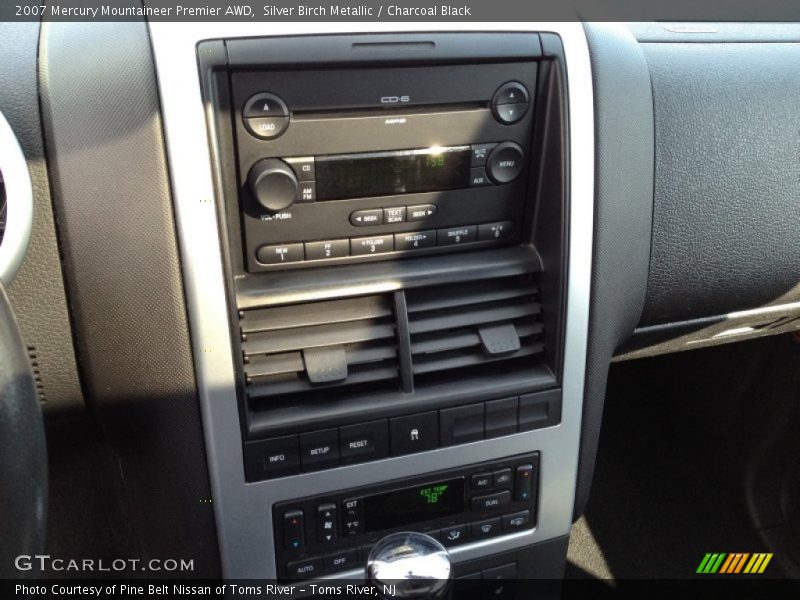 Silver Birch Metallic / Charcoal Black 2007 Mercury Mountaineer Premier AWD