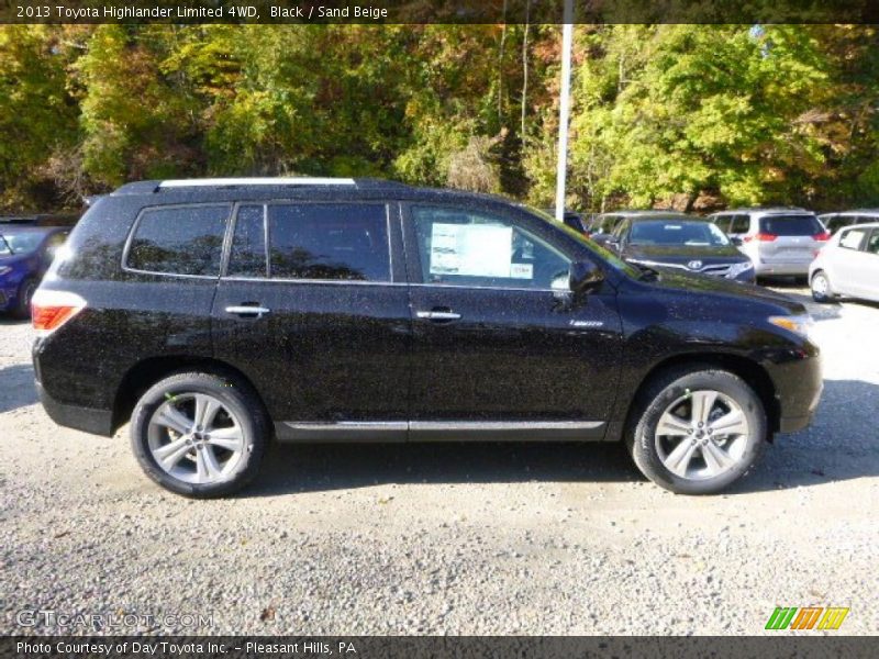 Black / Sand Beige 2013 Toyota Highlander Limited 4WD