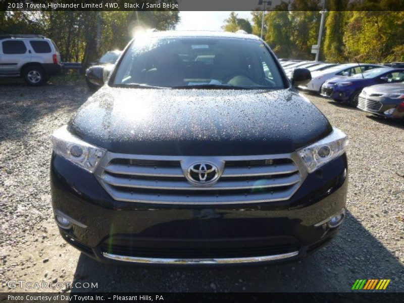 Black / Sand Beige 2013 Toyota Highlander Limited 4WD