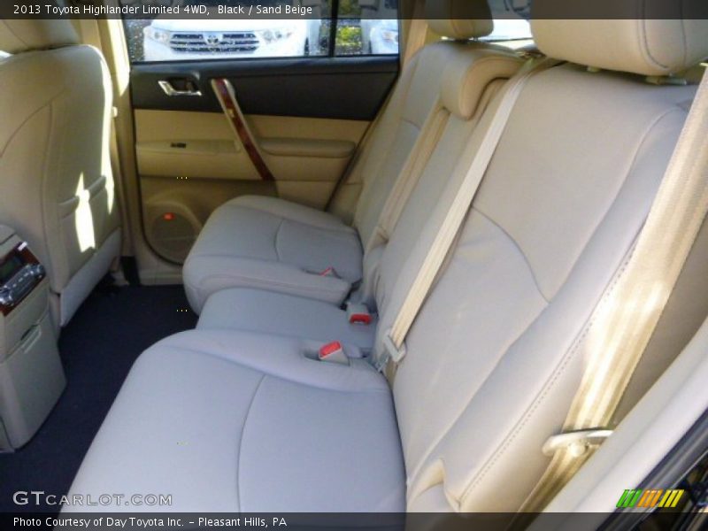 Black / Sand Beige 2013 Toyota Highlander Limited 4WD