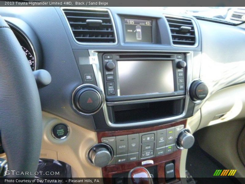 Black / Sand Beige 2013 Toyota Highlander Limited 4WD