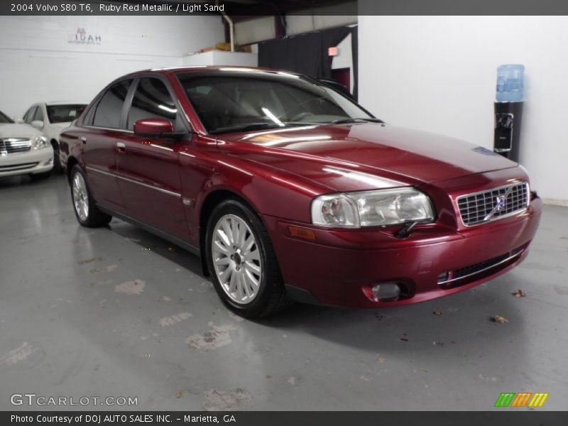 Ruby Red Metallic / Light Sand 2004 Volvo S80 T6