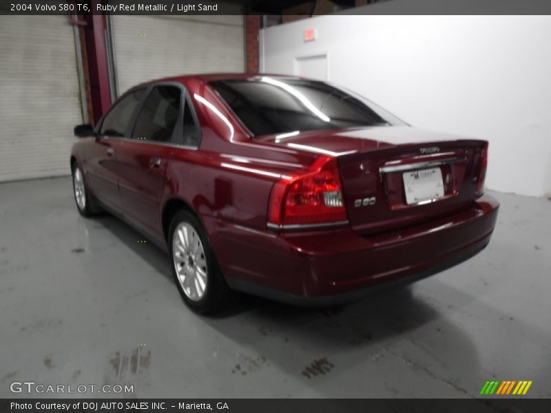 Ruby Red Metallic / Light Sand 2004 Volvo S80 T6