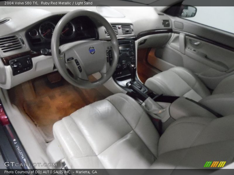 Ruby Red Metallic / Light Sand 2004 Volvo S80 T6