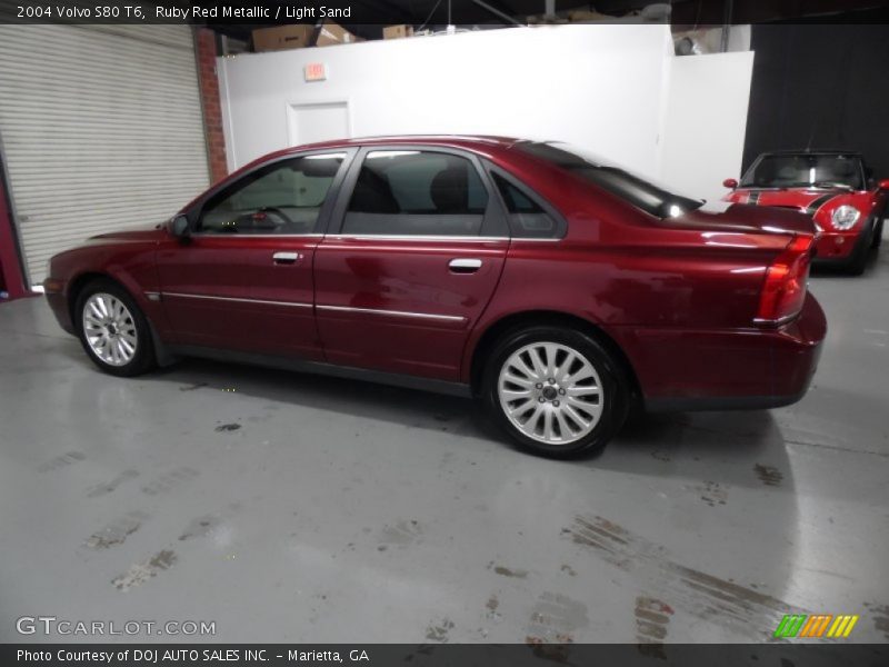 Ruby Red Metallic / Light Sand 2004 Volvo S80 T6