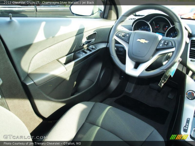 Champagne Silver Metallic / Jet Black 2013 Chevrolet Cruze LT