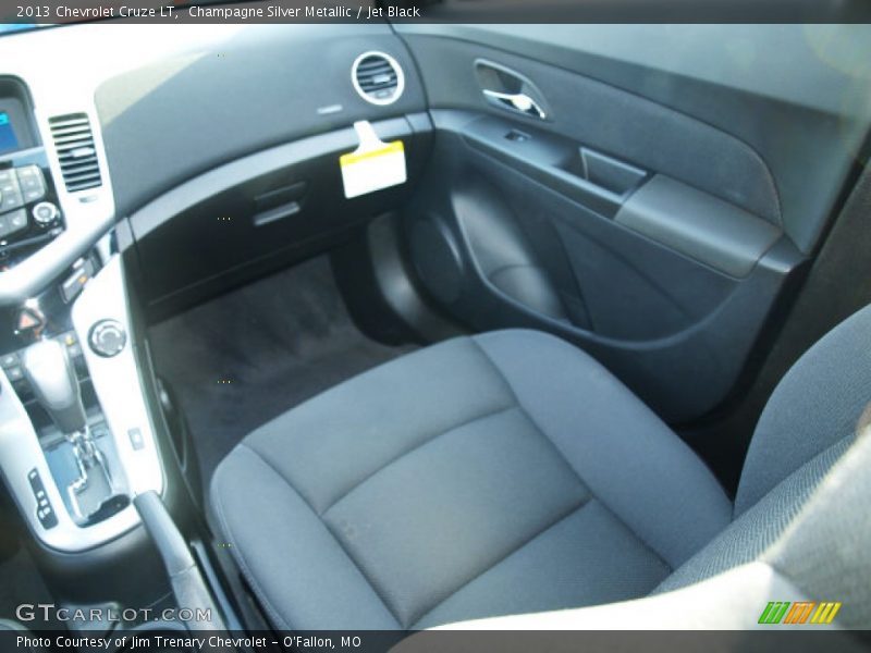 Champagne Silver Metallic / Jet Black 2013 Chevrolet Cruze LT