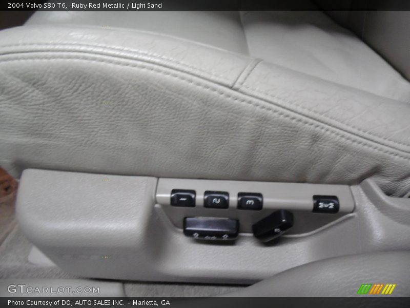Ruby Red Metallic / Light Sand 2004 Volvo S80 T6