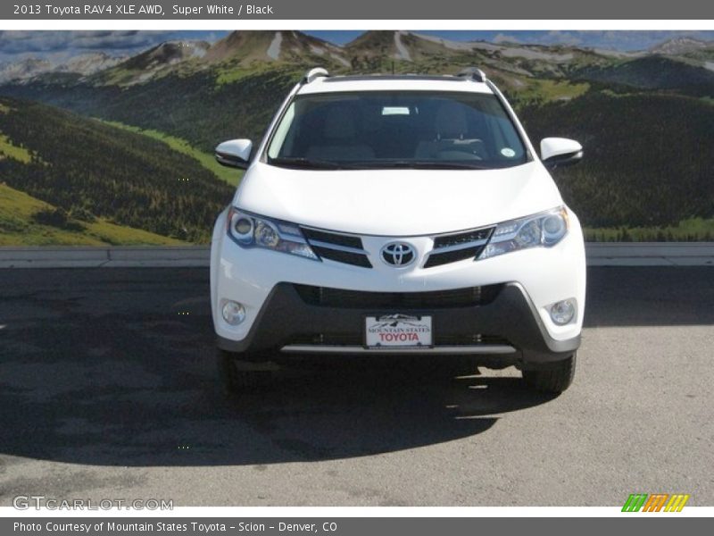 Super White / Black 2013 Toyota RAV4 XLE AWD
