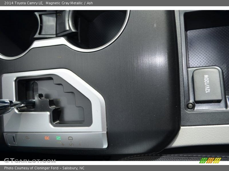 Magnetic Gray Metallic / Ash 2014 Toyota Camry LE