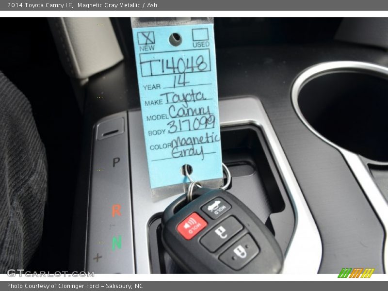Magnetic Gray Metallic / Ash 2014 Toyota Camry LE