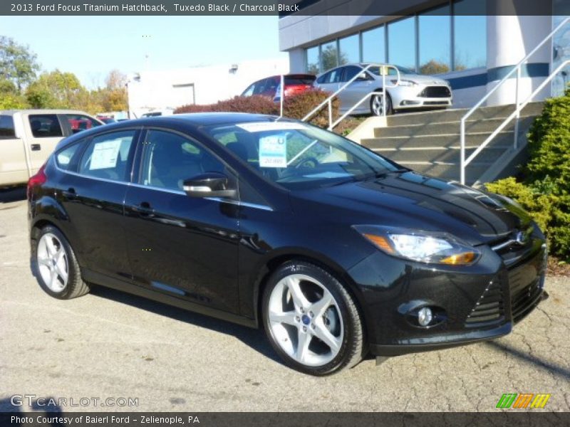 Tuxedo Black / Charcoal Black 2013 Ford Focus Titanium Hatchback