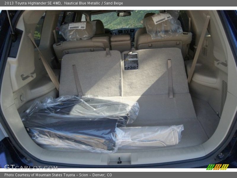 Nautical Blue Metallic / Sand Beige 2013 Toyota Highlander SE 4WD