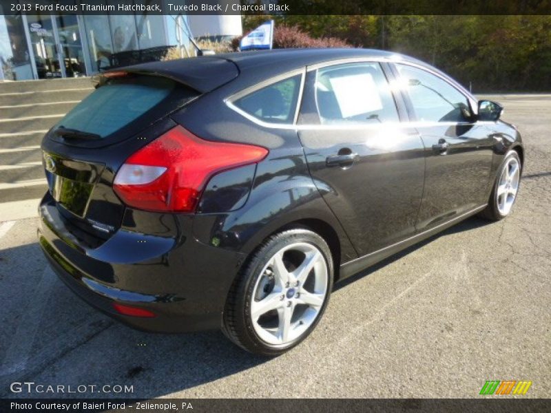 Tuxedo Black / Charcoal Black 2013 Ford Focus Titanium Hatchback